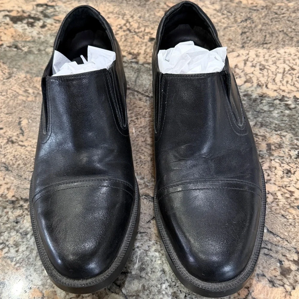 Shoes For Crews Men's Black Leather Chukka Boots